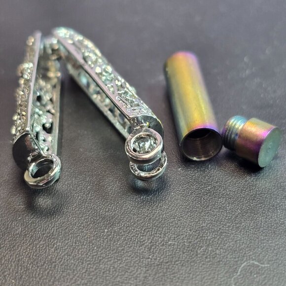 Memorial Ashes Necklace With Intricate Cage Design (NWOT) - Picture 4 of 6